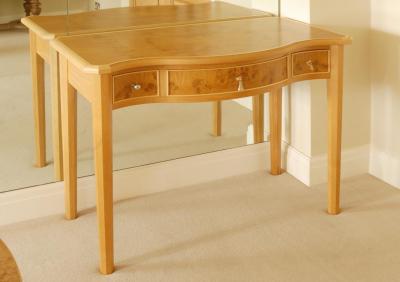 Desk 3